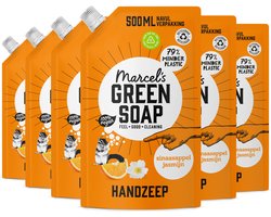 <p><strong>Met navulverpakkingen kunnen we samen de enorme (plastic) afvalstroom verminderen. En naast dat navulverpakkingen goed zijn voor het milieu, zijn ze ook goed voor je portemonnee! Marcel’s Green Soap handzeep refill Sinaasappel & Jamijn is ten minste 97% biologisch afbreekbaar én verrijkt met extra plantaardige glycerine voor superzachte handen. </strong></p> <p>Marcel’s <strong>duurzame handzeep</strong> is niet alleen <strong>zacht</strong> voor jouw handen, maar ook voor de planeet. Gemaakt van <strong>plantaardige zepen</strong>, minstens <strong>97% biologisch afbreekbaar</strong> én verrijkt met een <strong>uniek</strong> parfum. Wie zegt dat ecologische handzeep en een heerlijke geur niet hand in hand gaan?<br /><br />Inhoud: 500 ml</p> <ul> <li>Ten minste 97% biologisch afbreekbaar</li> <li>Vrij van microplastics</li> <li>100% vegan</li> <li>Bespaar 79% plastic t.o.v. fles handzeep</li> <li>Handige navulverpakking met hersluitbare schenktuit</li> </ul> <p><strong>Duurzame handzeep</strong><br />In tegenstelling tot reguliere handzeep, zit de duurzame handzeep van Marcel's Green Soap bomvol natuurlijke ingrediënten. Je kunt er lekker vaak je handen mee wassen, want de handzeep bevat extra plantaardige glycerine voor ‘n superzachte huid.</p> <p><strong>Over Marcel’s Green Soap</strong><br />Feel Good Cleaning! Dát is het motto van Marcel's Green Soap. Want wassen en schoonmaken met producten waar de planeet óók blij van wordt, voelt een stuk beter, toch? En dat zonder in te hoeven leveren op ‘n lekkere geur en goed schuim.</p>