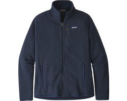 Patagonia Better Sweater Heren Vest <p>Stap in stijl en comfort met het Patagonia Better Sweater Fleece Vest - een veelzijdig kledingstuk dat warmte en een eigentijdse uitstraling combineert. Of je nu de wildernis verkent, een wandeling maakt in de stad of gewoon wat extra warmte wilt toevoegen aan je outfit, dit vest biedt de perfecte mix van functionaliteit en stijl. Het Better Sweater Fleece Vest is gemaakt van gerecycled polyester fleece, wat niet alleen zorgt voor een milieubewuste keuze, maar ook voor een zachte en knusse ervaring. Het materiaal is warm en toch ademend, waardoor dit vest ideaal is voor gelaagdheid in verschillende weersomstandigheden. Het klassieke, mouwloze ontwerp maakt dit vest veelzijdig en geschikt voor allerlei activiteiten.</p> Patagonia Better Sweater Fleece Vest <p>Draag het over een trui voor extra warmte tijdens koude dagen of als een lichte laag tijdens milde temperaturen. De volledige ritssluiting aan de voorkant maakt het gemakkelijk aan en uit te trekken, terwijl de opstaande kraag extra bescherming biedt tegen de wind. Met een strak en gestroomlijnd silhouet is het Better Sweater Fleece Vest niet alleen functioneel, maar ook modieus. Het gebreide patroon en de zachte textuur voegen een vleugje elegantie toe aan je casual look, waardoor dit vest perfect is voor dagelijks gebruik.</p> <h3>Pluspunten:</h3> <p>+ Comfortabel <br />+ Warm<br />+ Zijzakken met ritssluiting<br />+ Makkelijk te combineren </p>